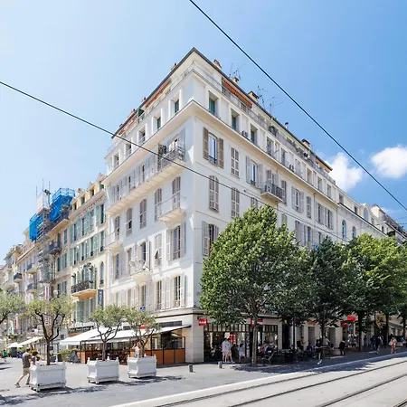 Center - Balcony Quiet - Air Conditioner - Kitchen - Wifi - Tram Apartamento *