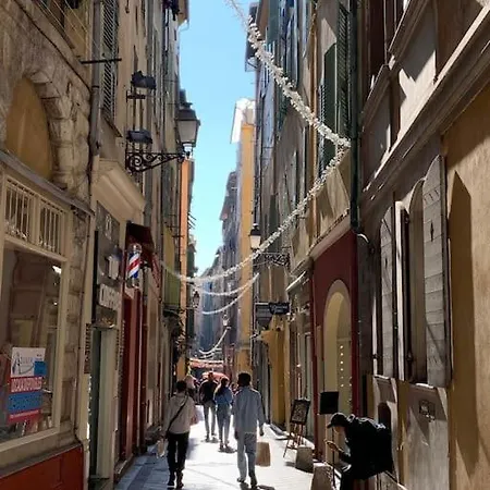 Apartment 36 Rue Droite *