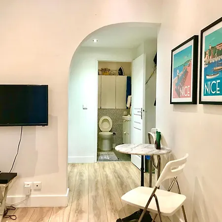 Apartment 36 Rue Droite *
