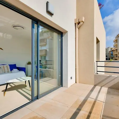T2 Avec Terrasse Et Parking Prive Au Coeur De *