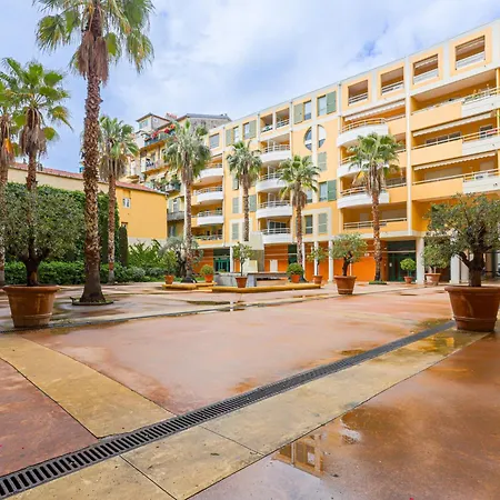 Les Balcons De Port By Interhome