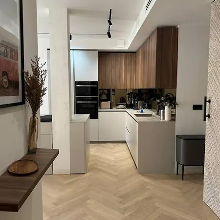 Modern Massena Place