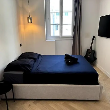 Apartment Modern Massena Place