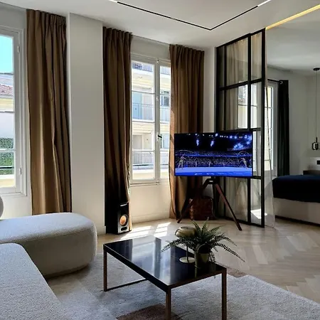 Apartment Modern Massena Place *