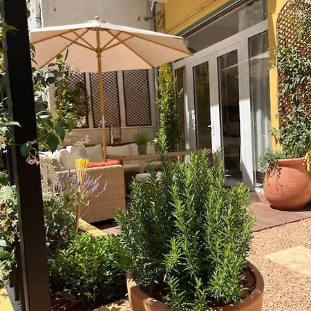 Apartment - Amazing Flat To 10 Min To Sea - Garden