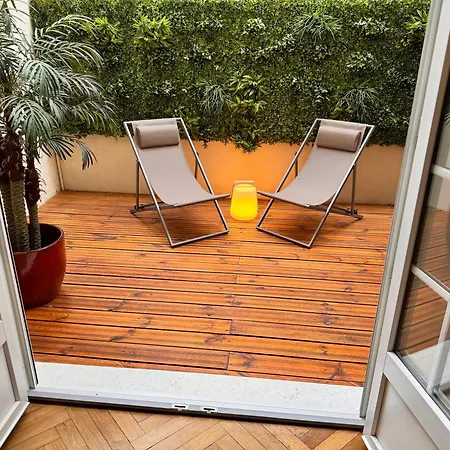 Elegant Central Flat With Private Terrace In Apartment Nice