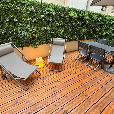 Apartment Elegant Central Flat With Private Terrace In Nice