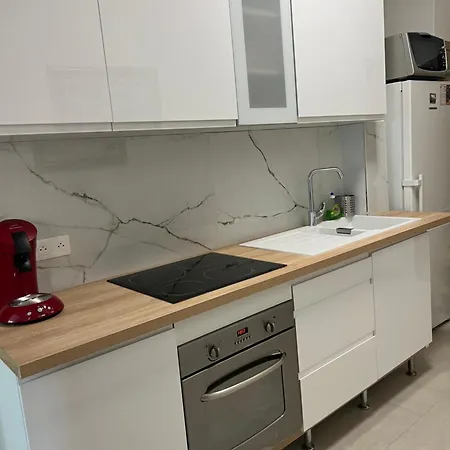Long Nearby Mariottes H Town Apartment *