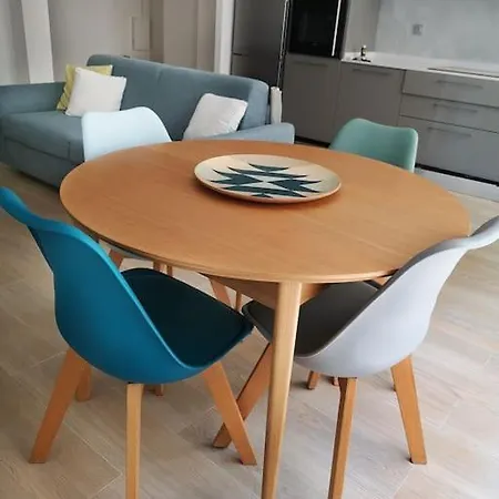 Apartment Chez L'hadriana, 2x Ac Clim Wi-fi,newly Renovated