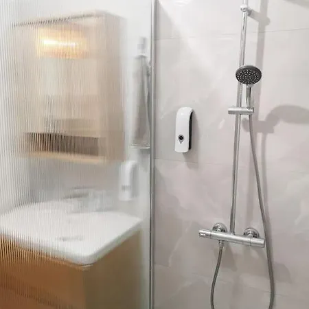 Chez L'hadriana, 2x Ac Clim Wi-fi,newly Renovated Apartment *