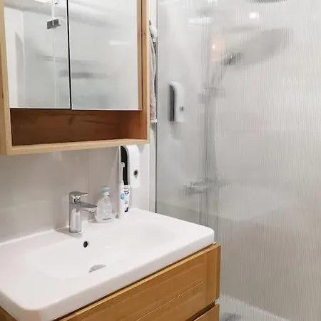 Chez L'hadriana, 2x Ac Clim Wi-fi,newly Renovated Apartment