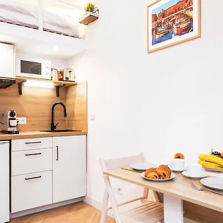 - - Superbe Avec Balcon - Centre - - Apartment *