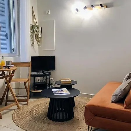 Patio D'azur- Coquet 2pers 2lits Proche Plages