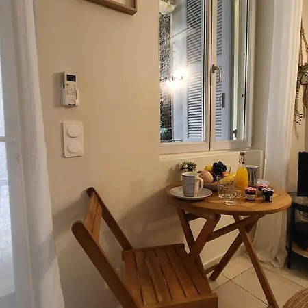 Patio D'azur- Coquet 2pers 2lits Proche Plages * Nice