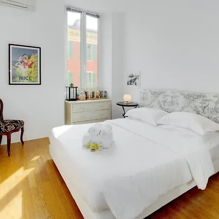 Rue Fodere Location Port Area Apartment Nice