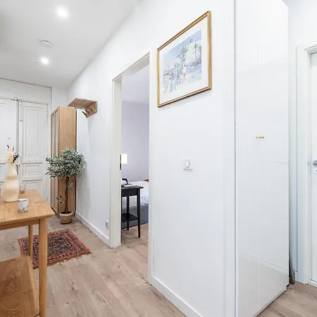 10 Amiral 101 - Joli 3p Climatise - Centre-ville Apartment *