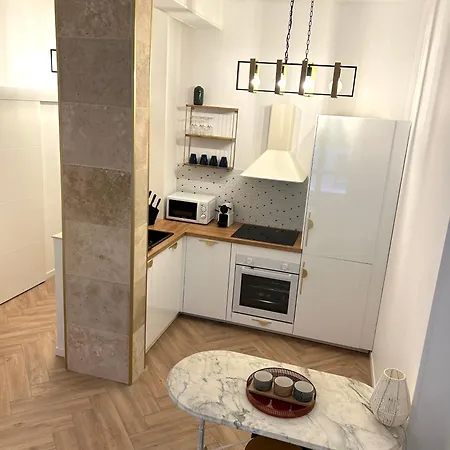 Chill Terrasse Center Apartment *