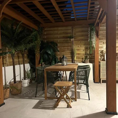 Chill Terrasse Center Apartment *