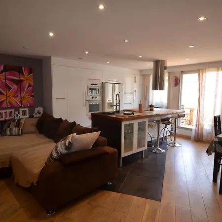 Appartement 6 Personnes Avec Terrasse Et Jacuzzi Plein Cœur Centre-ville Quartier Du Port De