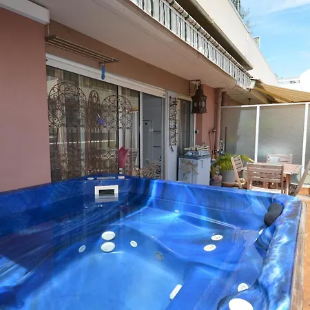Appartement 6 Personnes Avec Terrasse Et Jacuzzi Plein Cœur Centre-ville Quartier Du Port De *