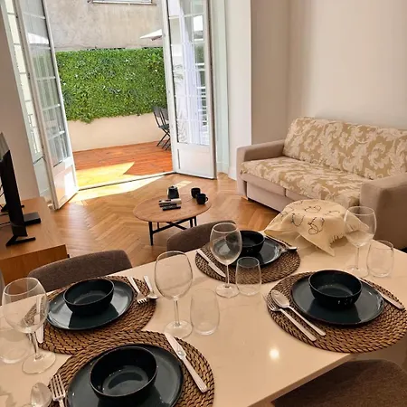 Luxury With Private Terrace In Nice