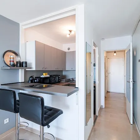 Sea View & Promenade Des Apartment