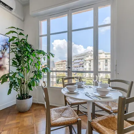 Elegant With Balconies In The Heart Of Holiday home *