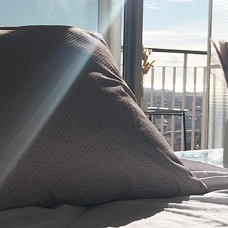4 Pieces Avec Vue Et Stationnement Prive A Apartment