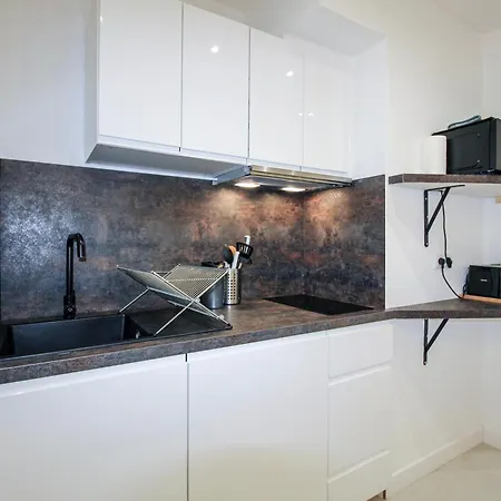 Clemenceau 2 Confortable Clim Et Dressing Proche Gare Apartment
