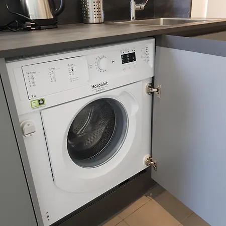 Centre De : Renove, Climatise Et Calme Apartment *