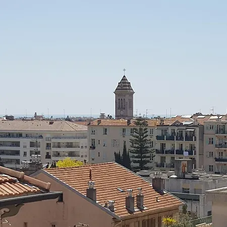 Centre De : Renove, Climatise Et Calme Apartment Nice