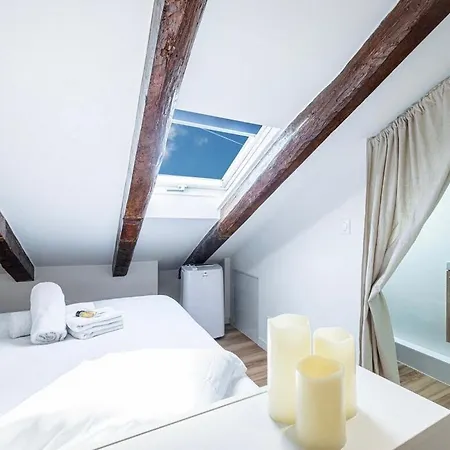 Charmante Studette Cosy Renove Au Coeur De Nice