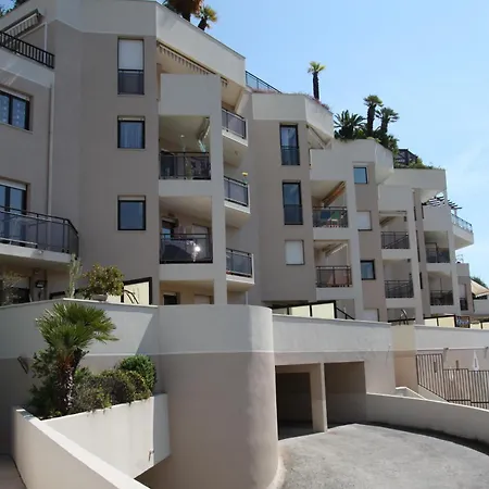 Happyfew La Terrasse De Selfina Apartment