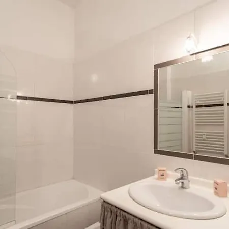 Apartment T2 A 10 Mins De La *