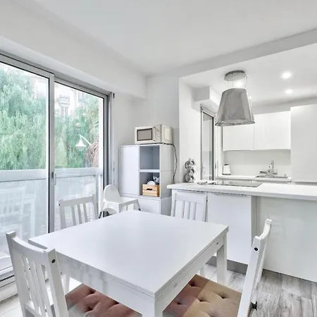 Apartment Flat With Balcony 15min From Promenade Des *