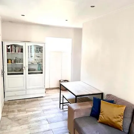 Lascaris Apartment