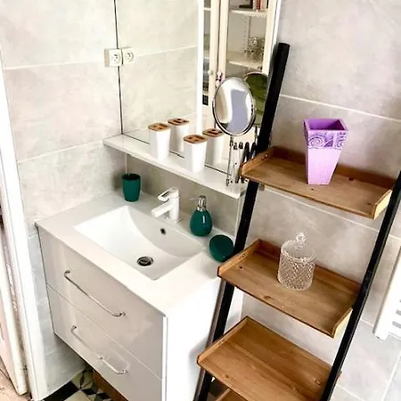 Apartment Lascaris *