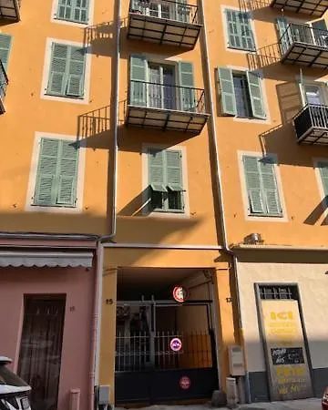 Lascaris Apartment