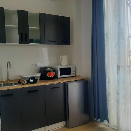 In The Center, Private Bathroom Apartment