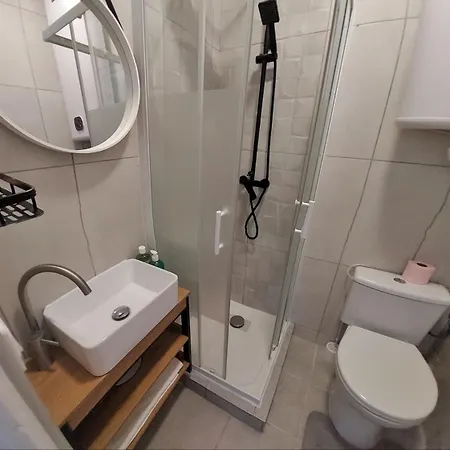 In The Center, Private Bathroom * Nice