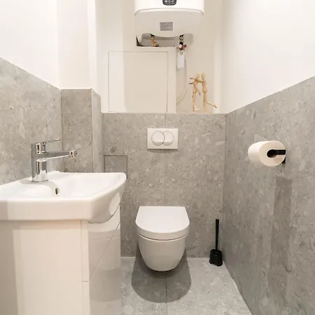 Apartment Centre - Loft - Balneo 1 *