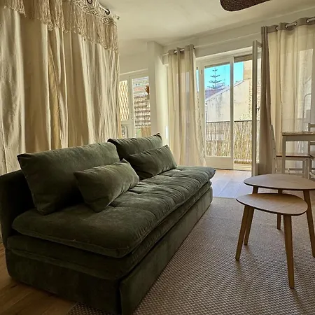 Charming Bohemian Apartment *