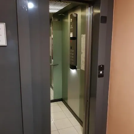 Super Avec Piscine A 60 M De La *