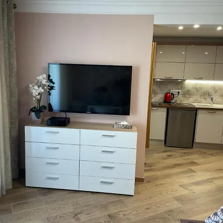 Appartement Super Avec Piscine A 60 M De La Nice