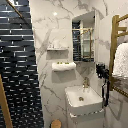 Moon Apartment