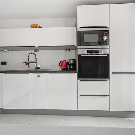 Apartman Escapade A - T2 Cosy, Clim & Balcon