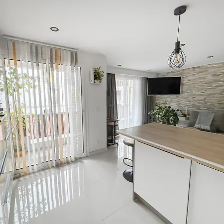 Escapade A - T2 Cosy, Clim & Balcon * Nice