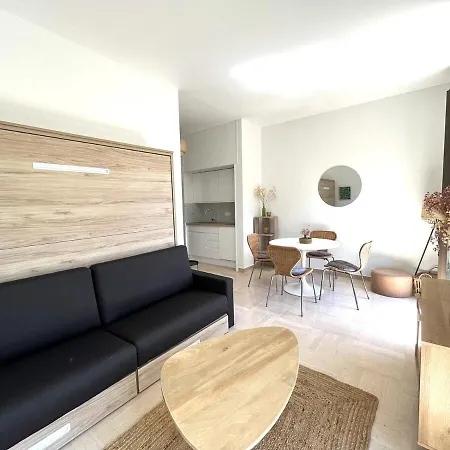 Apartment Beautiful With Parking Place Massena *