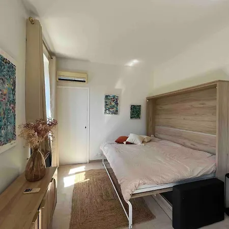 Apartment Beautiful With Parking Place Massena Nice