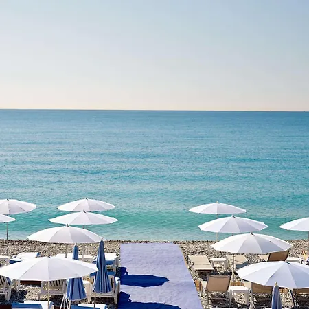 Radisson Blu Ξενοδοχείο 4*